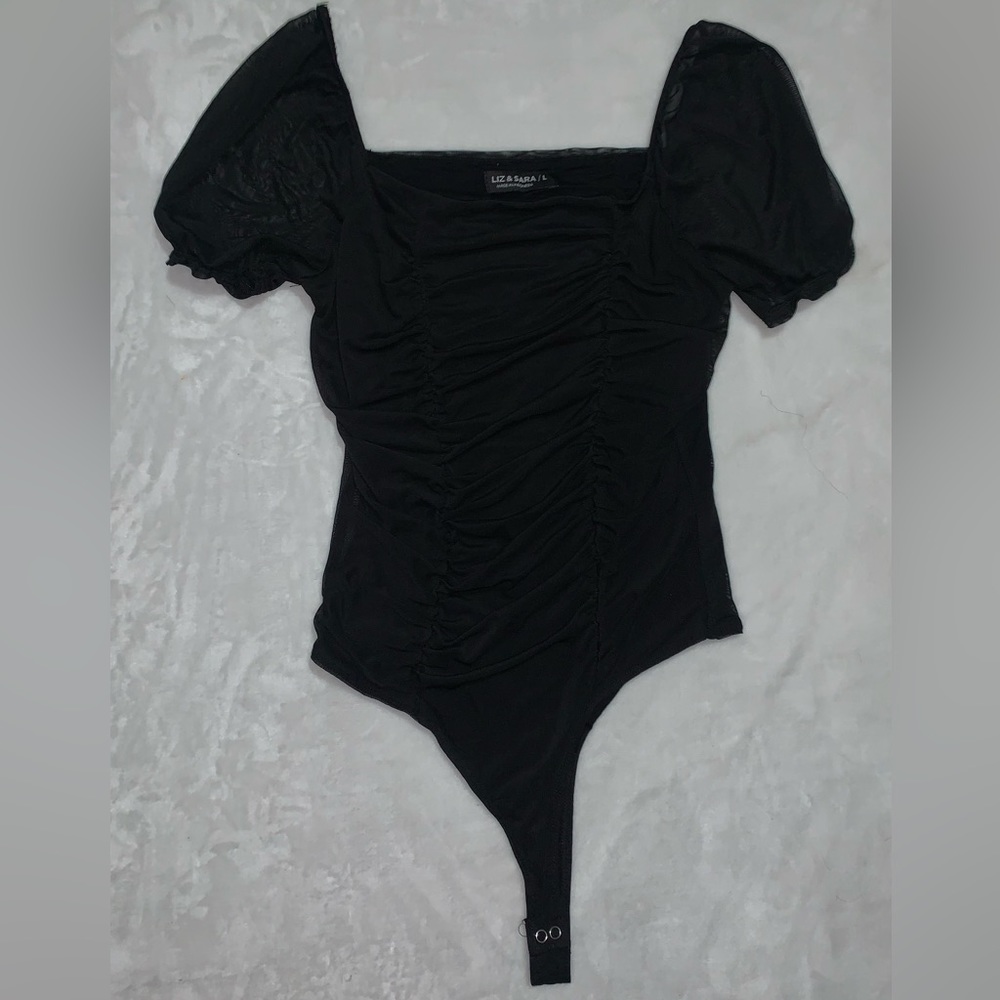 Liz & Sara Black Ruched Bodysuit